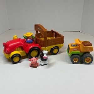 Fisher Price Little People Tow 'n Pull Tractor Sounds Farmer Animals Rock Dump